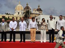 Presidentes posan para la foto oficial de la XII Cumbre del Mecanismo de Diálogo y Concertación de Tuxtola, celebrada en Colombia. AFP  /