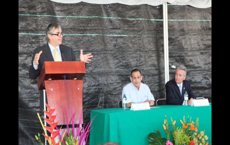 Autoridades estatales y federales visitaron el Centro Nueva Vida Tonalá II. T. VILLASEÑOR  /