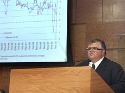 El gobernador del Banco de México, Agustín Carstens, durante la presentación del informe de inflación. EL UNIVERSAL  /