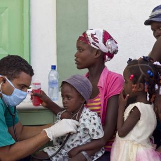 México envía brigada para combatir el cólera en Haití