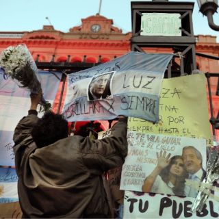 Miles despiden a Néstor Kirchner en Argentina