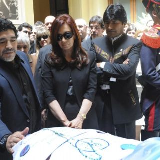 Maradona compara a Kirchner con el ‘Che' Guevara