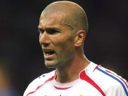 El ex futbolista Zinedine Zizou Zidane, compartirá su experiencia futbolística al Real Madrid. MEXSPORT  /