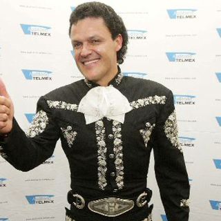 Pedro Fernández: en mi vida hay trabajo y éxito, no chismes