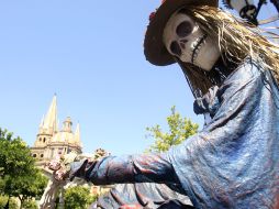 En la Zona Centro de Guadalajara también se instalaron Catrinas. A. GARCÍA  /