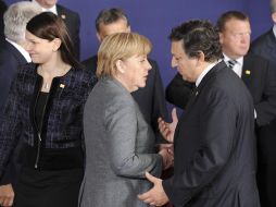La canciller alemana, Angela Merkel y el presidente de la Comisión Europea, José Manuel Durao Barroso. EFE  /