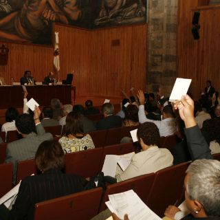 El CGU aprueba doctorado honoris causa a Mario Rivas Souza