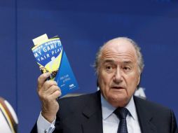 Joseph Blatter durante la reunión con la prensa en Zurich. EFE  /