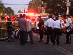 Aspecto de la movilización de cuerpos de seguridad y emergencia por granadazos en Zapopan. A. HINOJOSA  /