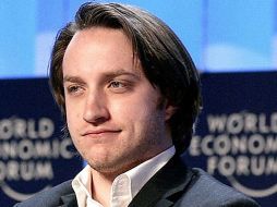 Chad Hurley dejará oficialmente el puesto a Kamangar. ESPECIAL  /