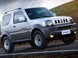Suzuki Jimny, un auto de culto para los aficionados a la conducción fuera del asfalto. ESPECIAL  /