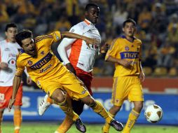 Tigres no supo aprovechar su localía ante un jaguar débil. MEXSPORT  /