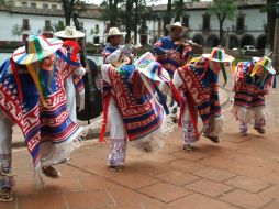 Una de las danzas más representativas es la de los viejitos, originaria de jarácuaro. ESPECIAL  /