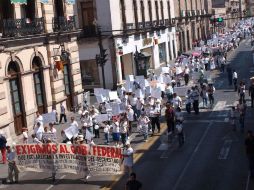 Familiares, amigos, vecinos y compañeros de trabajo de las personas desaparecidas marcharon por segunda ocasión. EL UNIVERSAL  /