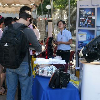 Presentan empresas proyectos a estudiantes del TEC