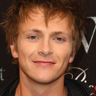 Charlie Bewley desea mayor impacto en próximo filme de ''Crepúsculo''