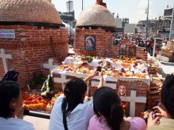 En el Zócalo capitalino se instaló una megaofrenda en honor de los fieles difuntos. EL UNIVERSAL  /
