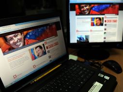 Cientos de venezolanos escriben a diario al Twitter presidencial en busca de soluciones a sus problemas. AFP  /