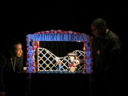 A la jornada dominical asistieron decenas de familias que abarrotaron los talleres. ESPECIAL  /