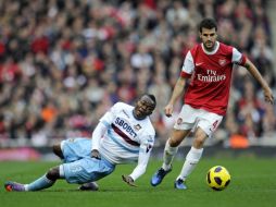 Cesc Fábregas durante el duelo ante el West Ham. AFP  /