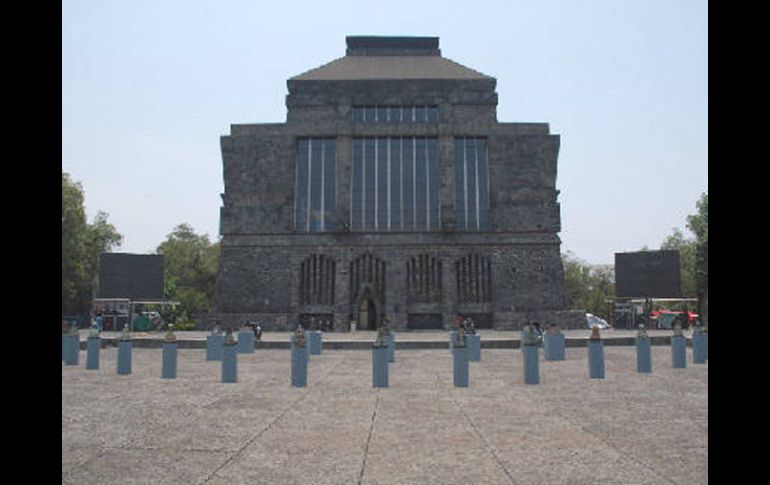 Este museo alberga una colección de casi 60 mil piezas de arte prehispánico. WWW.GOMEXICO.ABOUT.COM  /