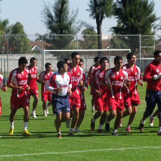 Chivas inicia reestructuración