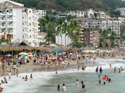 El tercer trimestre del 2010, la ocupación hotelera de Puerto Vallarta cayó 6%. ARCHIVO  /