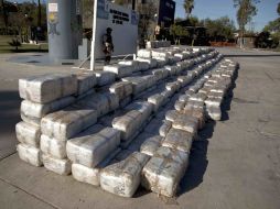 Elementos del ejército aseguraron más de 20 toneladas de droga. AP  /