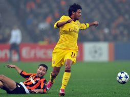 El jugador mexicano Carlos Vela tuvo participación 32 minutos con el Arsenal en su choque ante el Shakhtar. AFP  /