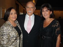 Ivonne Morfín, Javier Romero y Roxana Jonson.  /