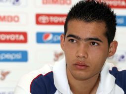 El delantero de Chivas Michel Vázquez viajó  a Colombia para tomar un curso de desarrollo humano. MEXSPORT  /