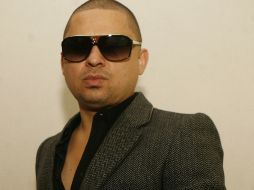 Larry Hernández considera una bendición de Dios el que sus seguidores lo apoyen tanto. M. FREYRÍA  /