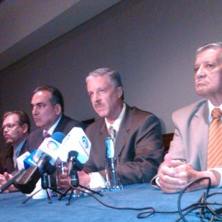 Hospital Civil  trabaja bajo protesta; podrían empezar paros laborales