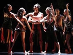 El montaje fue creado por Cecilia Lugo, directora de Contempodanza. ESPECIAL  /