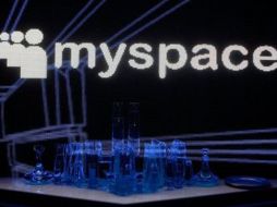 Hemos sido claros en que Myspace es un problema, dijo Chase Carey. AFP  /