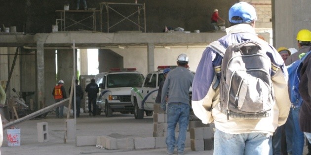 Albañil cae de 28 pisos y pierde la vida | El Informador