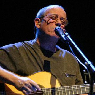 Silvio Rodríguez dona mil copias de DVD