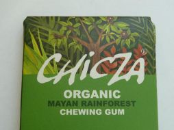 La goma actual se elabora a base de polimeros extraídos del petroleo. EFE  /