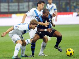 La marca sobre los delanteros como Samuel Eto'o fue muy fuerte. EFE  /