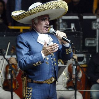 Vicente Fernández sigue siendo el rey