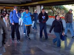 El Gobierno capitalino previno que amanecerá con temperatura de fría a muy fría durante la mañana y noche. NTX  /