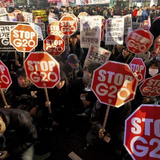Miles protestan contra próxima cumbre del G20 en Surcorea