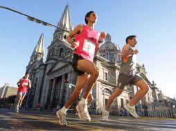 Alrededor de mil 500 atletas participarón en la edición XXVII del Maratón Internacional de Guadalajara. A. CAMACHO  /