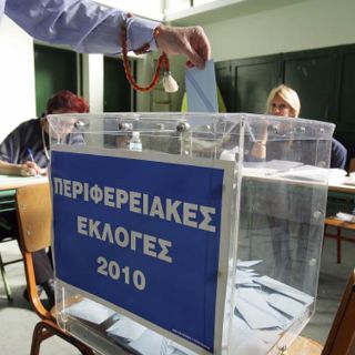 Grecia organiza elecciones locales decisivas