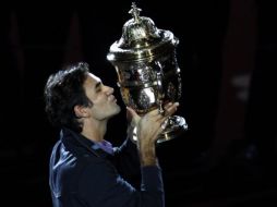 El tenista suizo Roger Federer conquistó su trofeo número 65 de su carrera. REUTERS  /