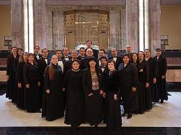 La agrupación inundó de música novohispana el vestíbulo de Bellas Artes. ESPECIAL  /