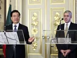 Hu Jintao, presidente de China y Jose Socratesprimer ministro de Portugal. AFP  /
