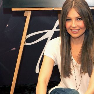 Thalía hace dueto con Elvis Presley