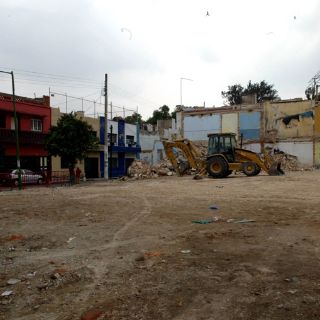 ''Cocinan'' centro comercial de moda en el Parque Morelos