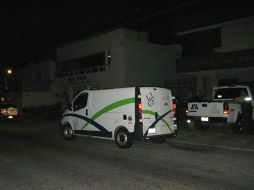 Al lugar de los hechos acudió personal del IJCF para levantar el cadáver. ARCHIVO  /